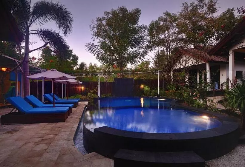 هتل Danima Resort