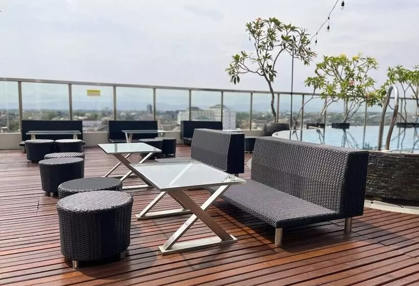 Отель Ibis Styles Yogyakarta