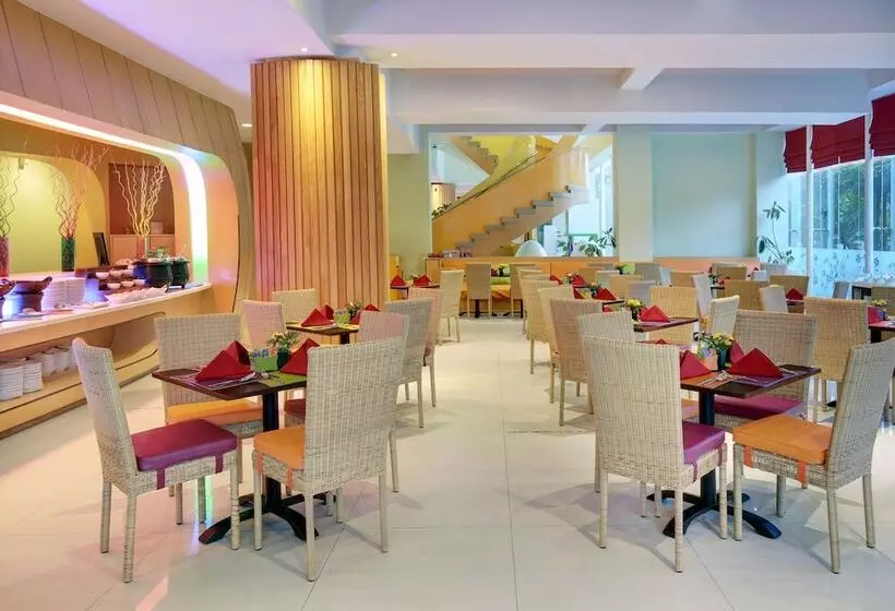 Отель Ibis Styles Yogyakarta