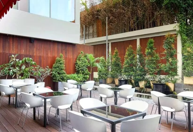 Отель Ibis Styles Yogyakarta