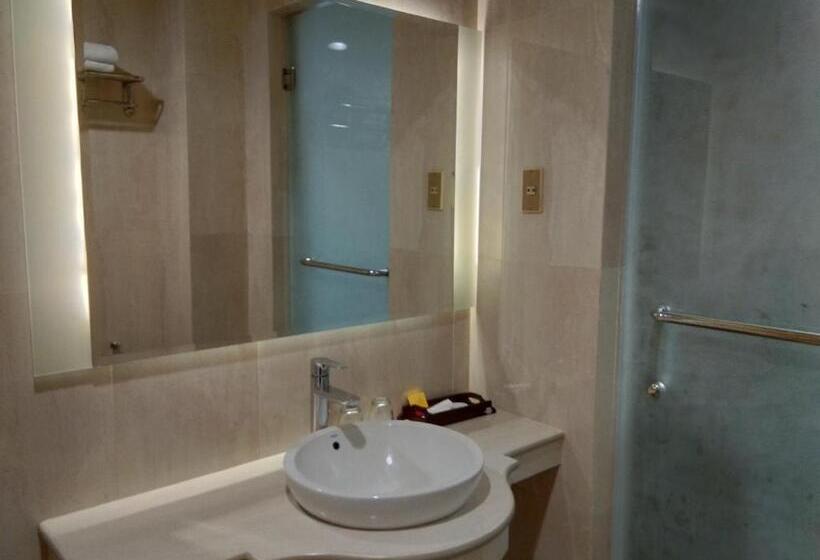 فندق Indah Palace Yogyakarta