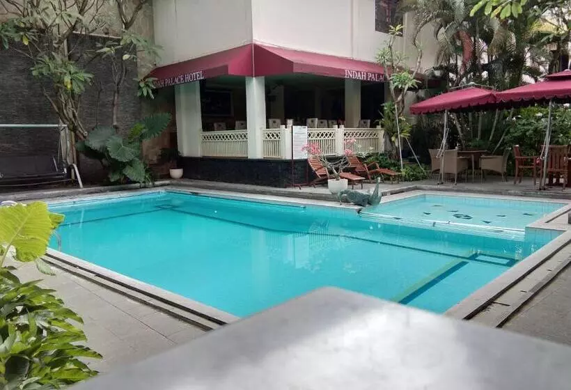 Отель Indah Palace Yogyakarta