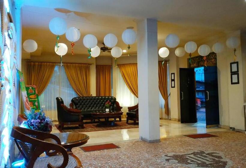 فندق Indah Palace Yogyakarta