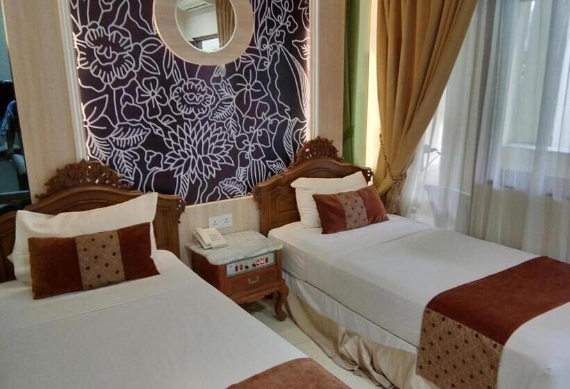 فندق Indah Palace Yogyakarta