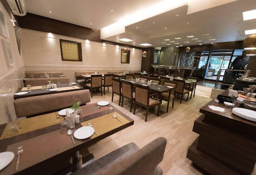 호텔 Le Grande Mumbai International Airport