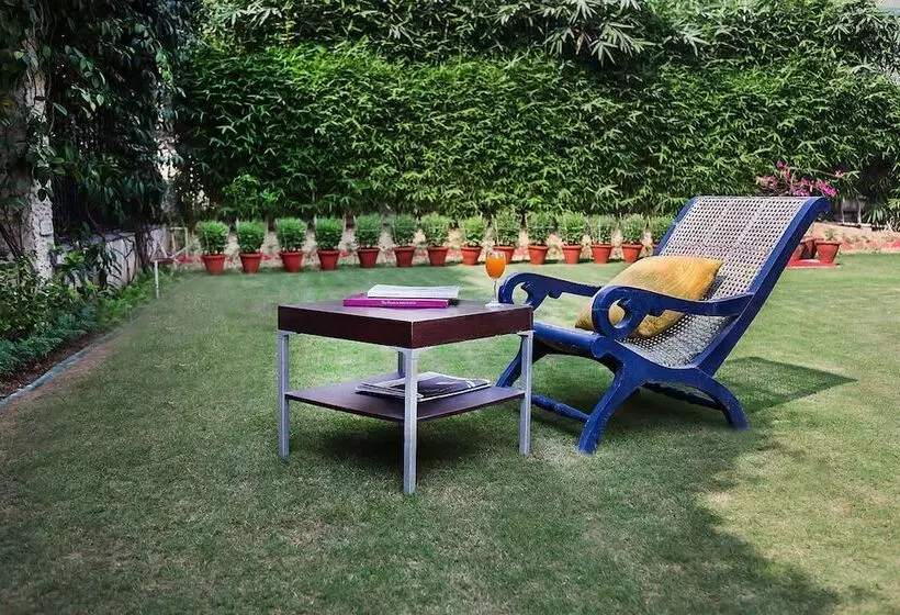 Hotel Mantra Amaltas