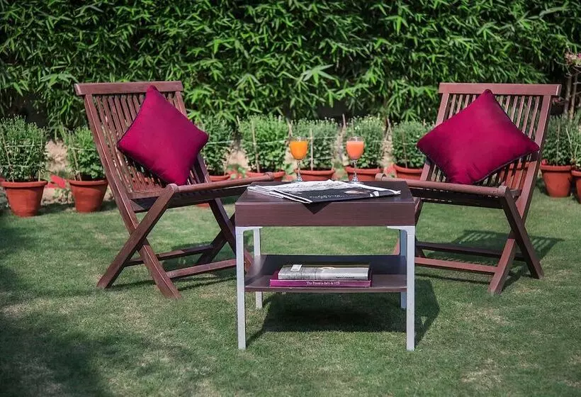 Hotel Mantra Amaltas