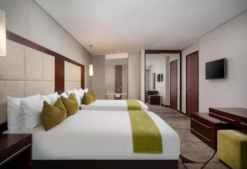 Premier Hotel East London Icc