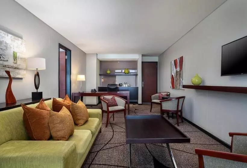 Premier Hotel East London Icc