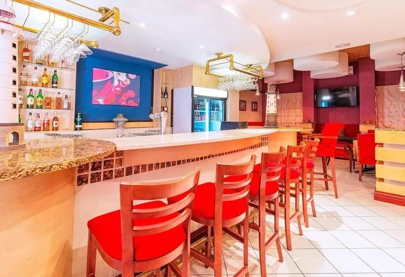 Protea Hotel By Marriott Walvis Bay Pelican Bay