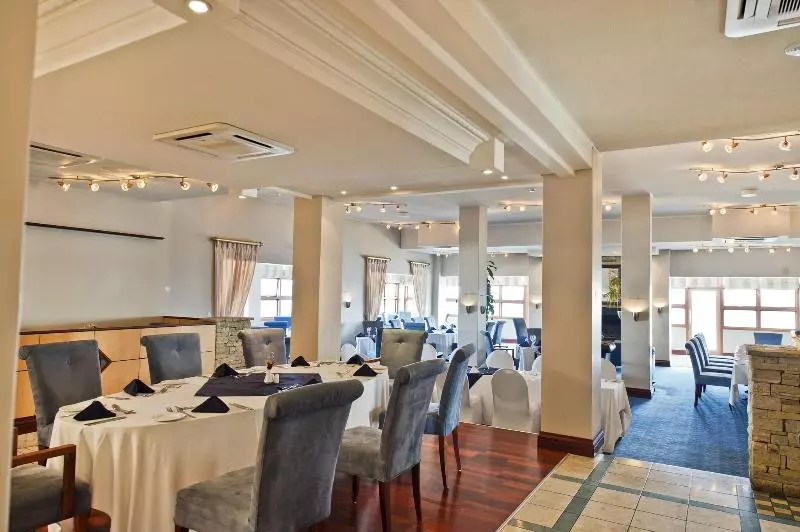 Protea Hotel By Marriott Walvis Bay Pelican Bay