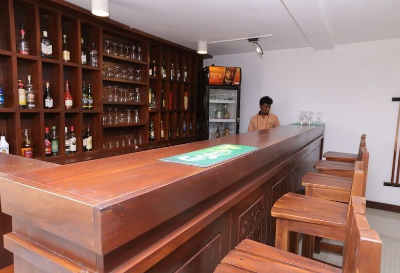 Hotel Randiya Anuradhapura