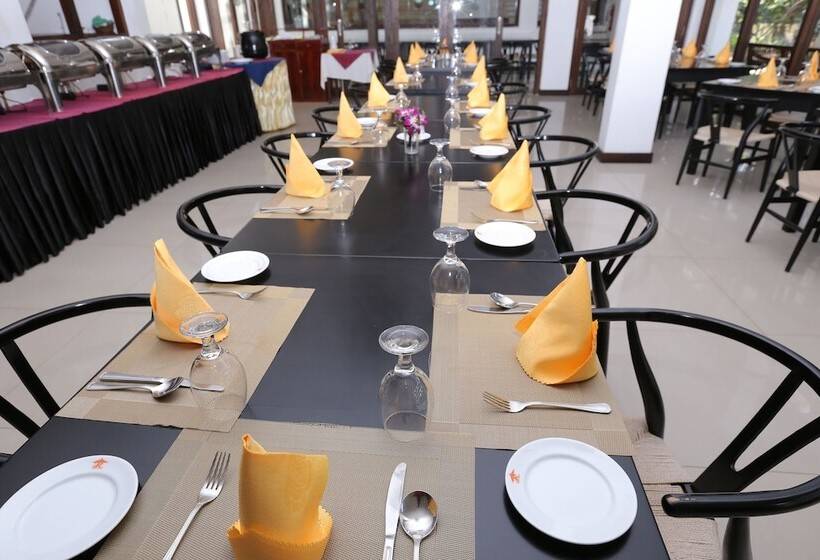 Hotel Randiya Anuradhapura