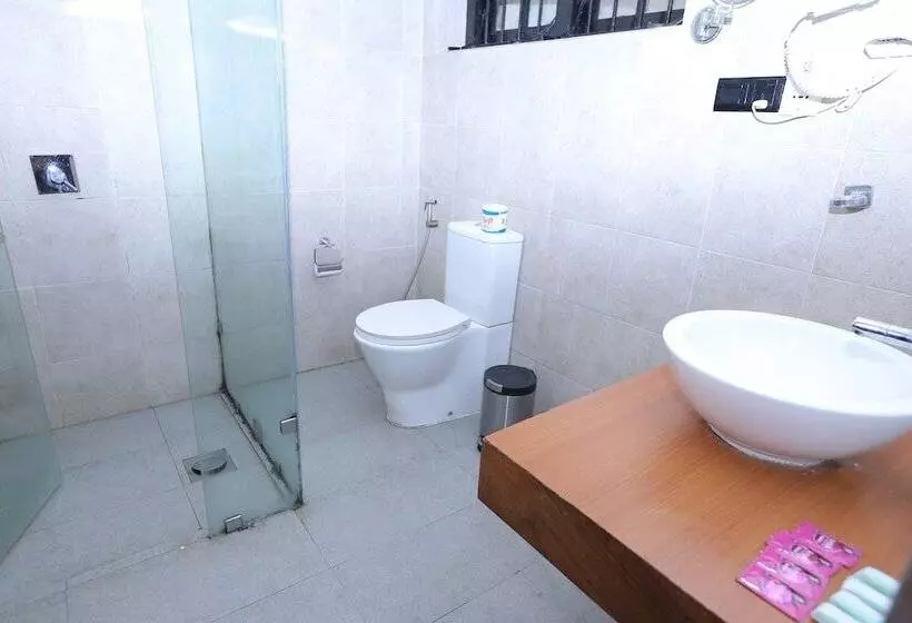 هتل Randiya Anuradhapura