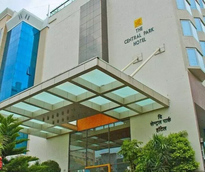 בית מלון כפרי The Central Park