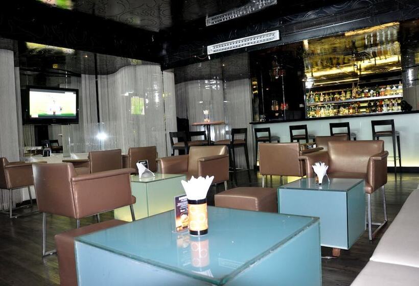 בית מלון כפרי The Central Park