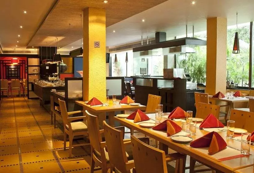 בית מלון כפרי The Central Park