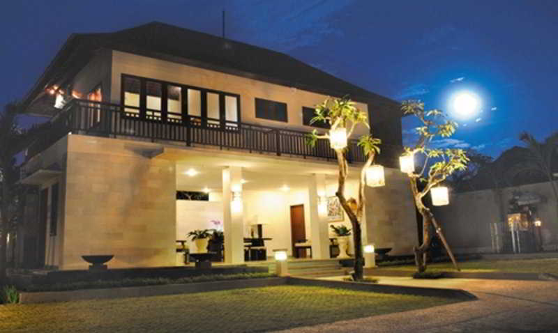 בית מלון כפרי The Khayangan Dreams Villa Umalas