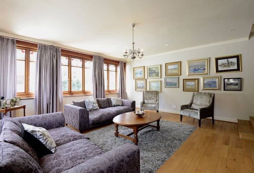 בית מלון כפרי Saint James On Venice