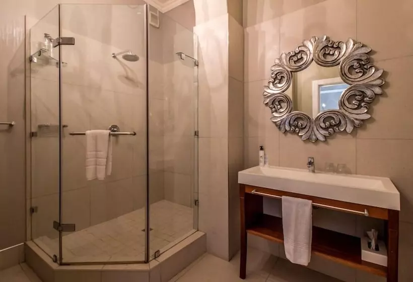 Hotel Saint James On Venice