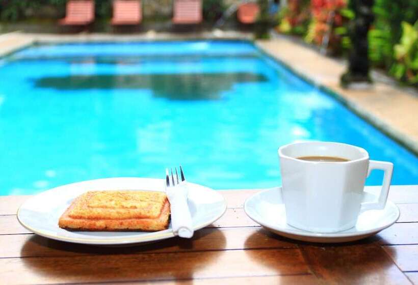 Otel Warsa S Garden Bungalow And Spa