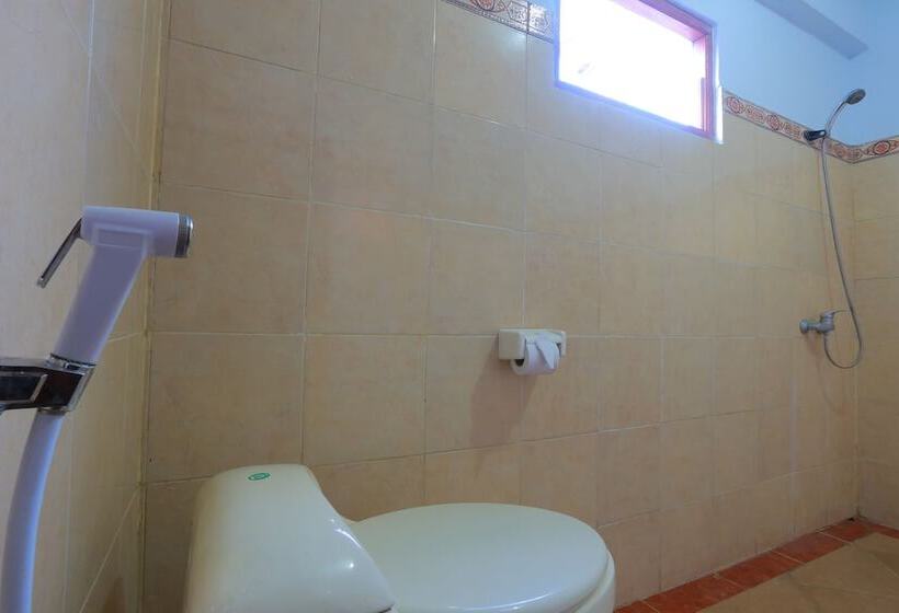 Otel Warsa S Garden Bungalow And Spa