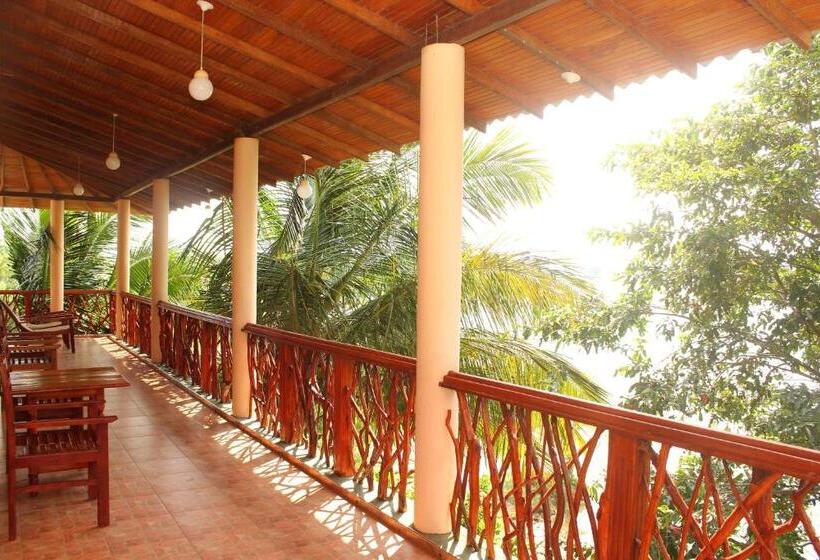 Отель Wila Safari