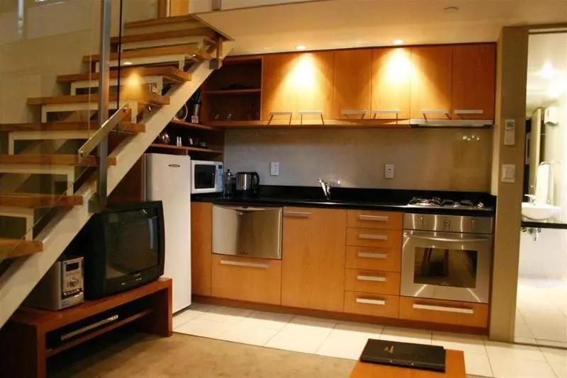 Poplars Apartment Hotel