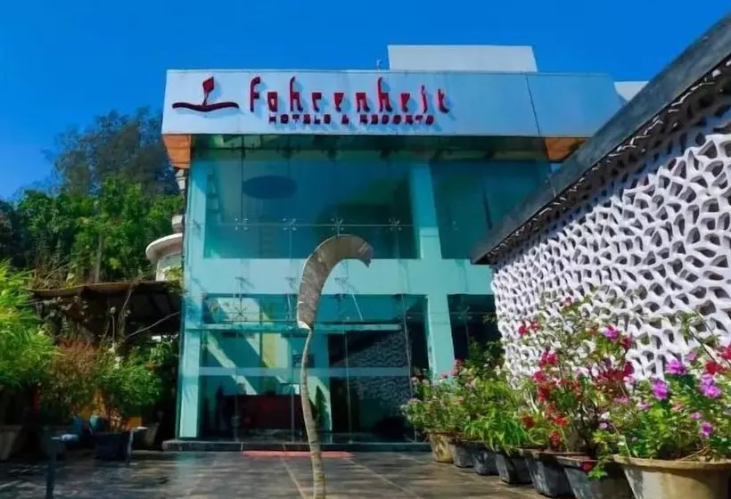 Resort Fahrenheit