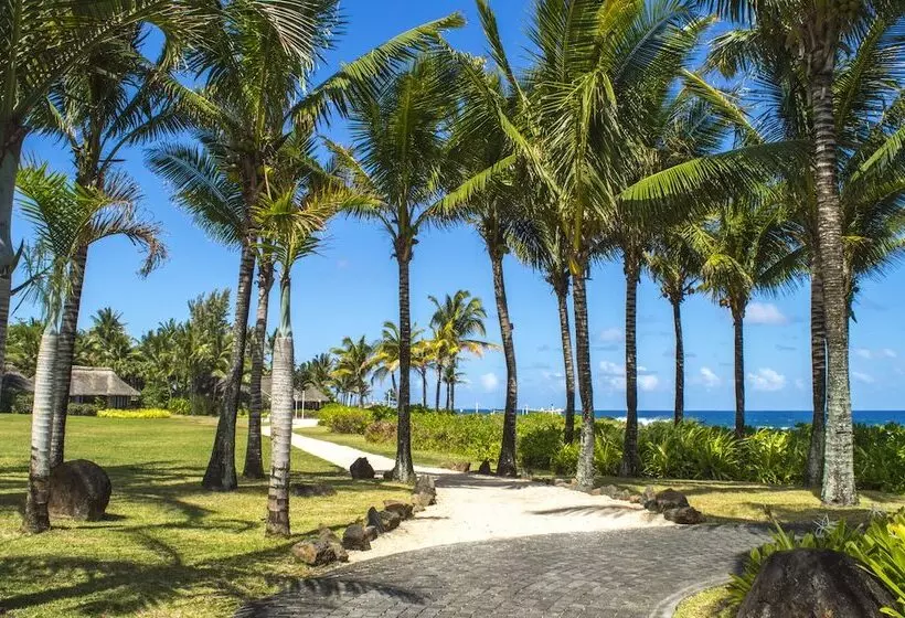 Shanti Maurice Resort & Spa