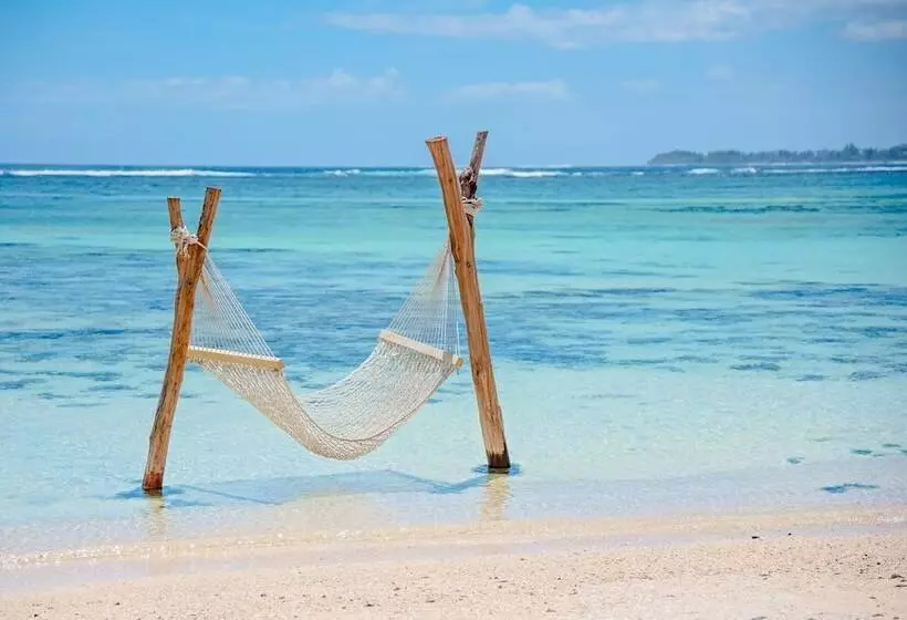 Shanti Maurice Resort & Spa