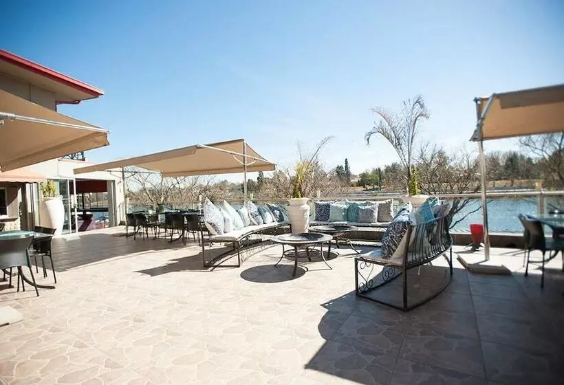 The Lakes Hotel And Conference Centre