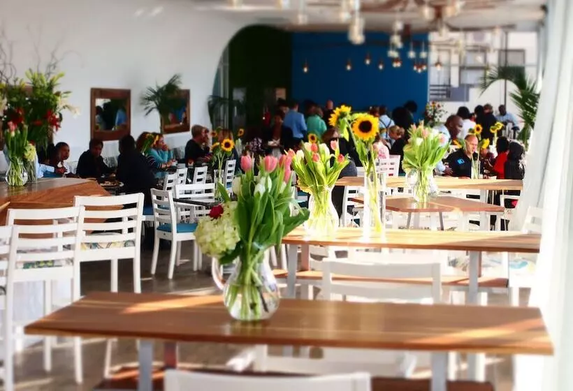 The Lakes Hotel And Conference Centre