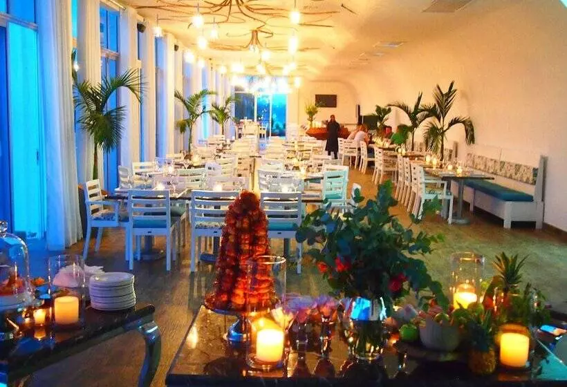 The Lakes Hotel And Conference Centre