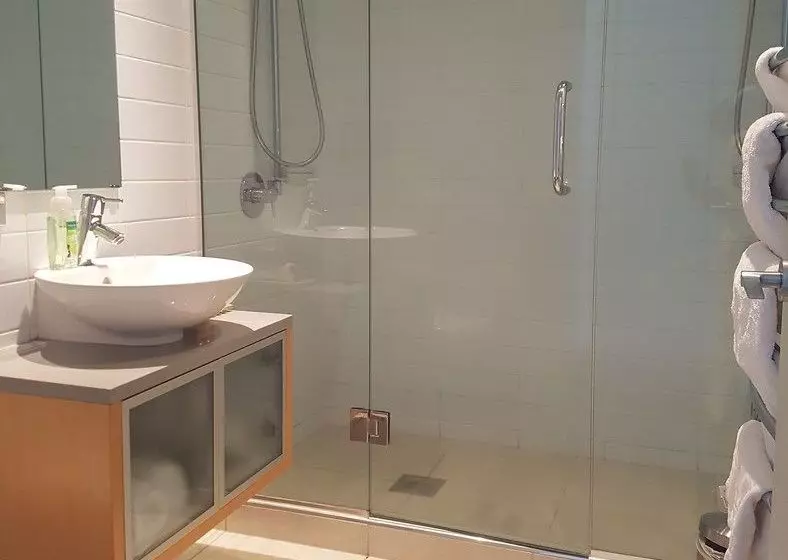 Waimahana Luxury Lakeside Apartments