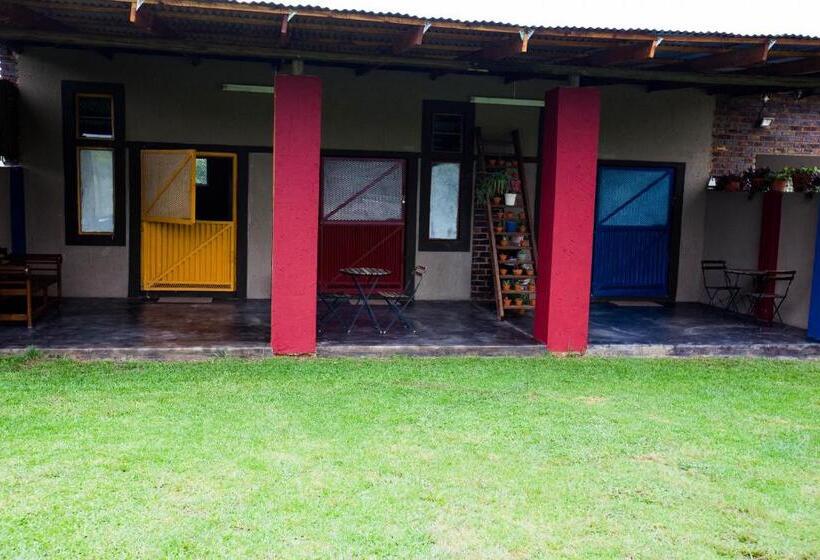 호스텔 Inyameko Bnb