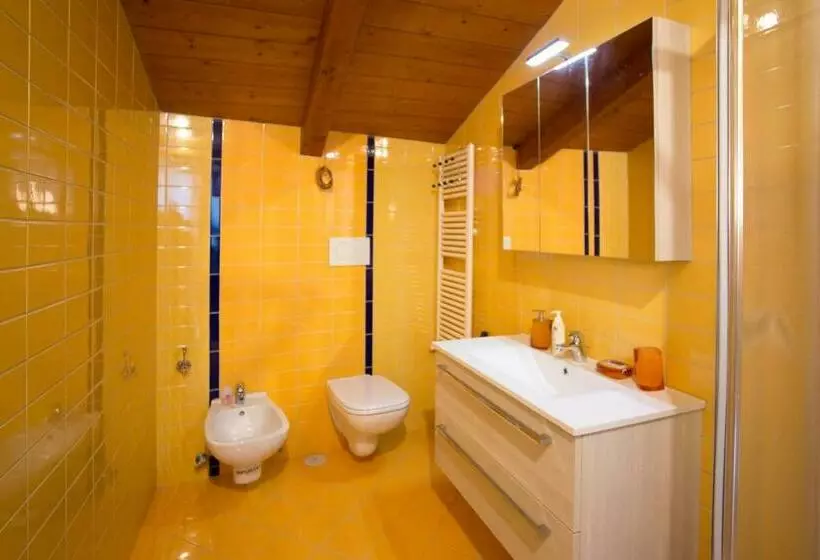 Aamiaismajoitus (B&B) Domus Liberty