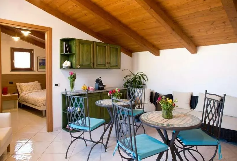 Aamiaismajoitus (B&B) Domus Liberty