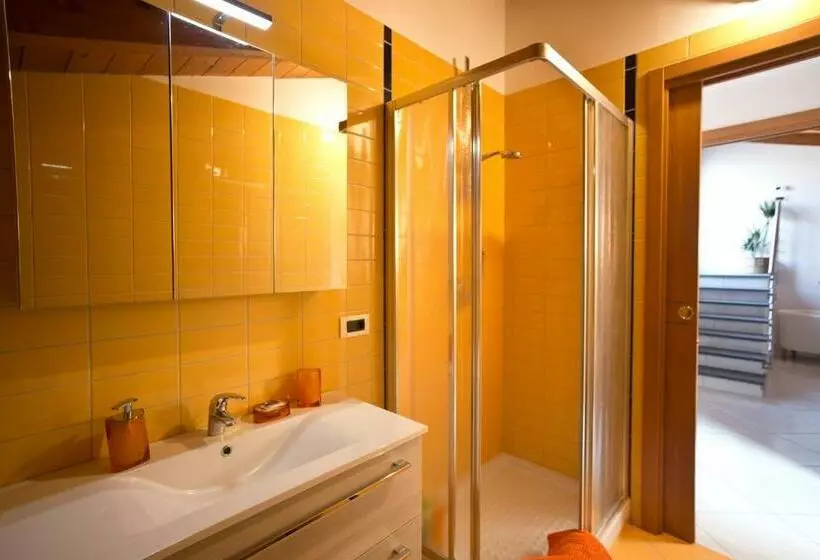 Aamiaismajoitus (B&B) Domus Liberty