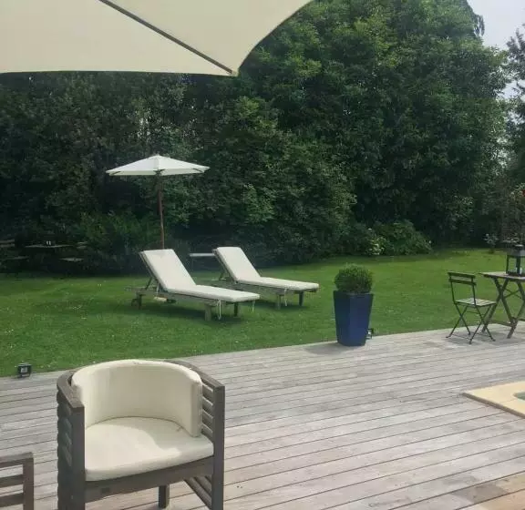 Aamiaismajoitus (B&B) Le Cottage Mirabelle