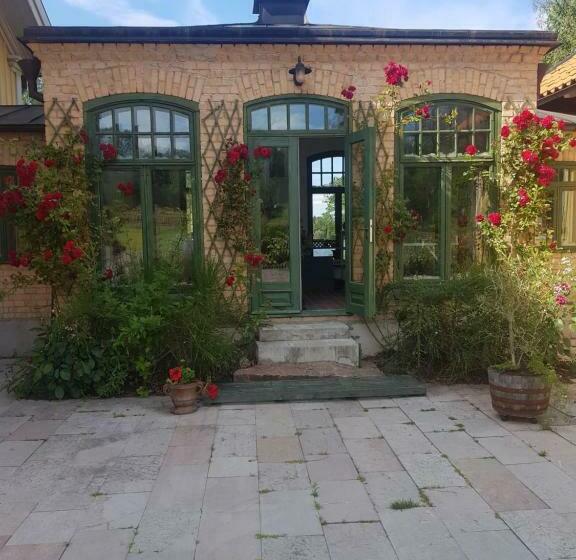 مبيت وإفطار ängbacka