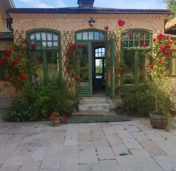 Aamiaismajoitus (B&B) ängbacka