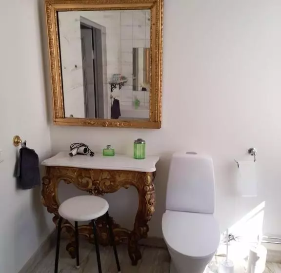 Aamiaismajoitus (B&B) ängbacka