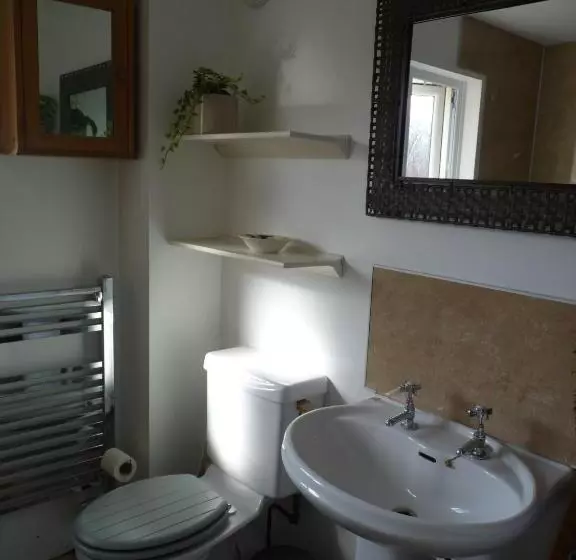 Aamiaismajoitus (B&B) The Farthings