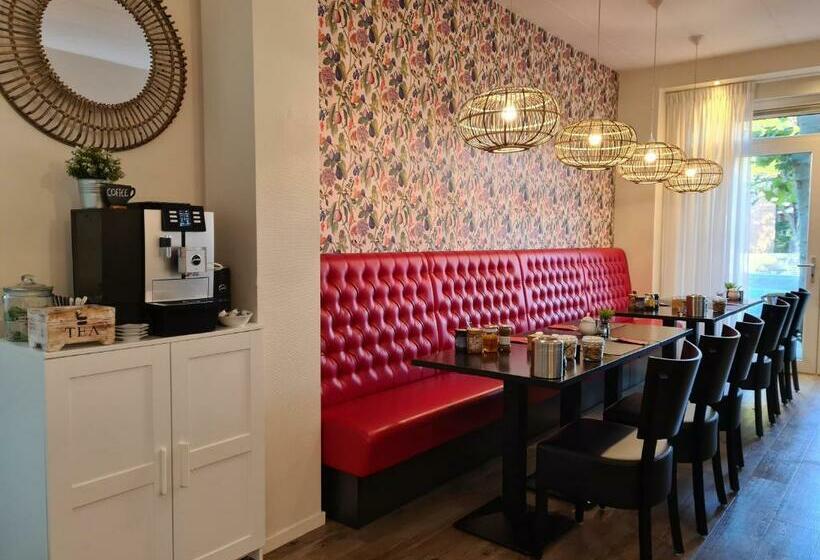 مبيت وإفطار Boutique Hotel De Raetskamer