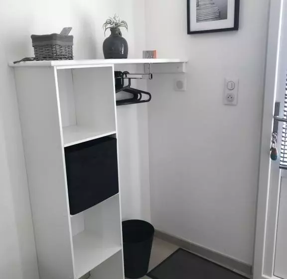 ベッドアンドブレックファースト La Rose Des Vents