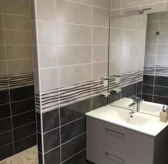 ベッドアンドブレックファースト La Rose Des Vents