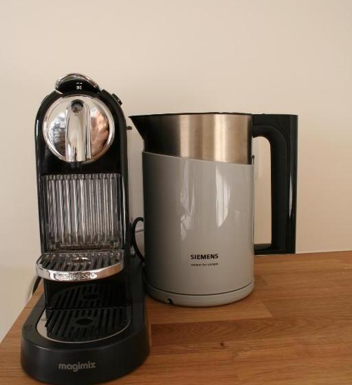 민박 Waterfront Studio