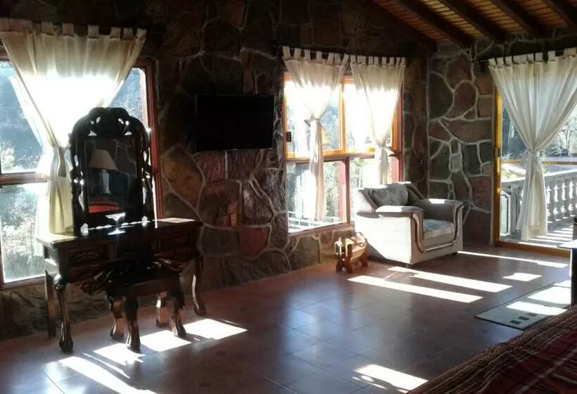 Hotelli Rio Estigia Inn