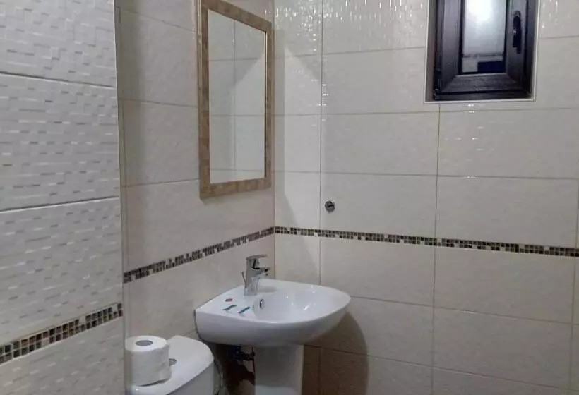 Majatalo Guesthouse White Margarit